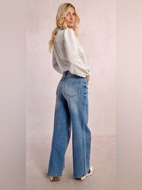 High Waisted Molly Bracken Light Blue Wide Leg Jeans Relaxed Fryed Hem Cropped M